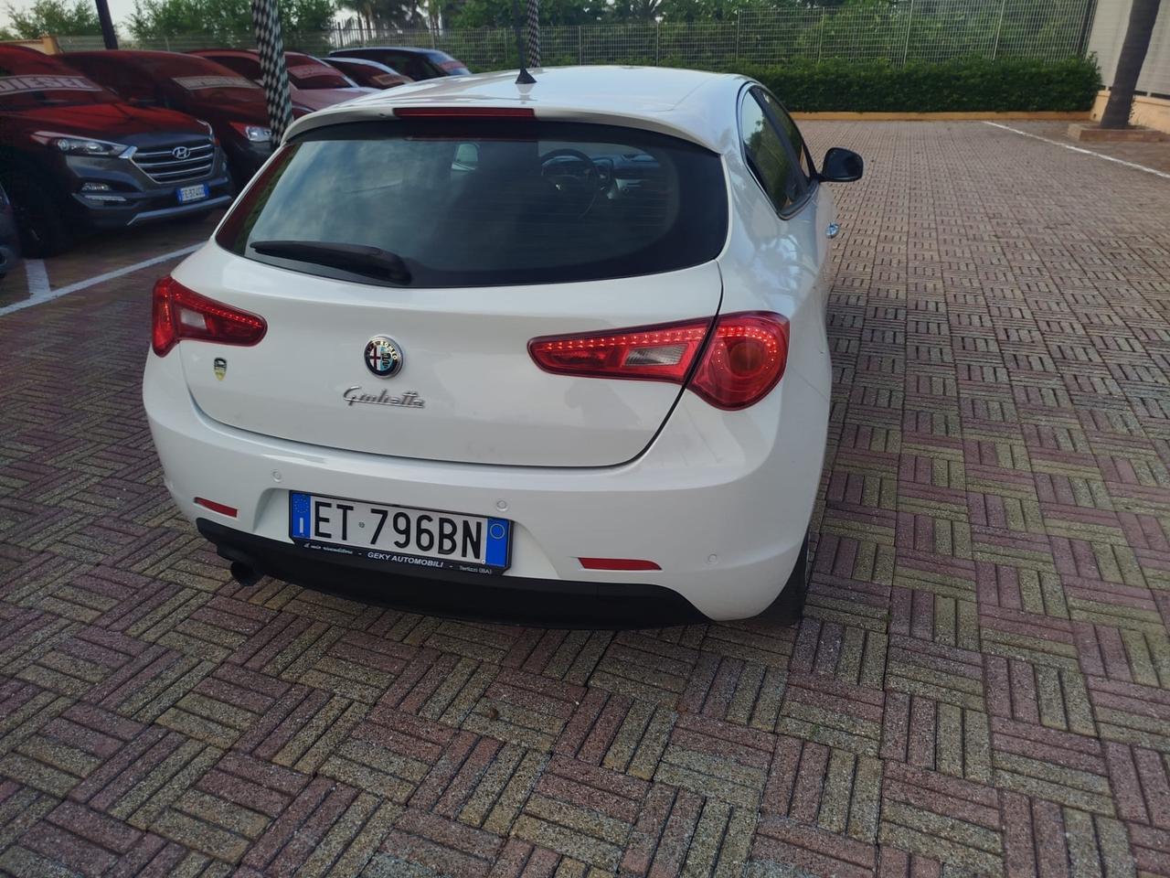 Alfa Romeo Giulietta 1.6 JTDm-2 105 CV Exclusive