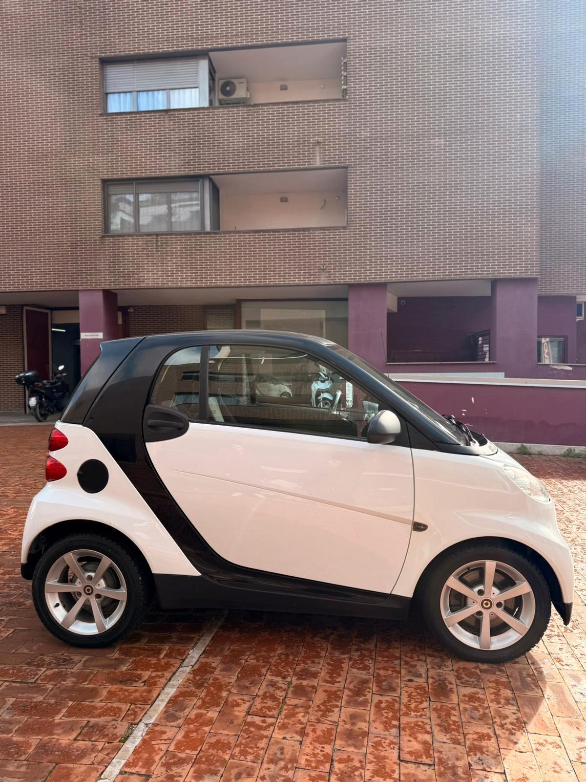 Smart ForTwo 800 33 kW coupé pulse cdi
