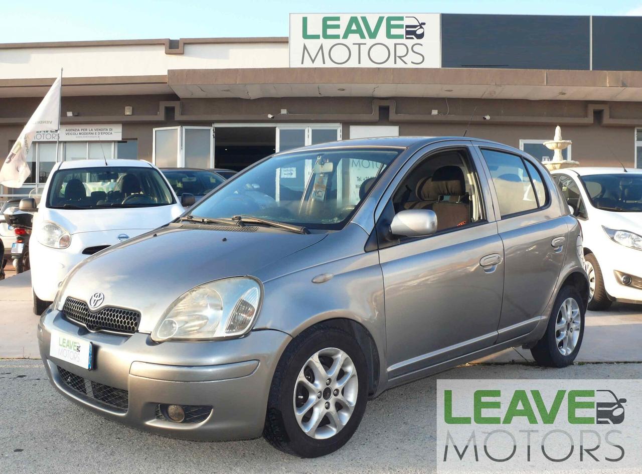 Toyota Yaris 1.3i 16V cat 5 porte Sol (M1437)