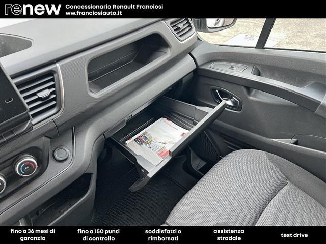 RENAULT Trafic T30 2.0 dci 150cv energy L2H1 Start my23