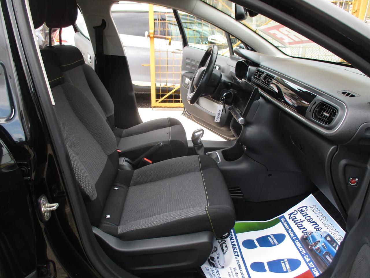 Citroen C3 PureTech 82 Shine PARI AL NUOVO