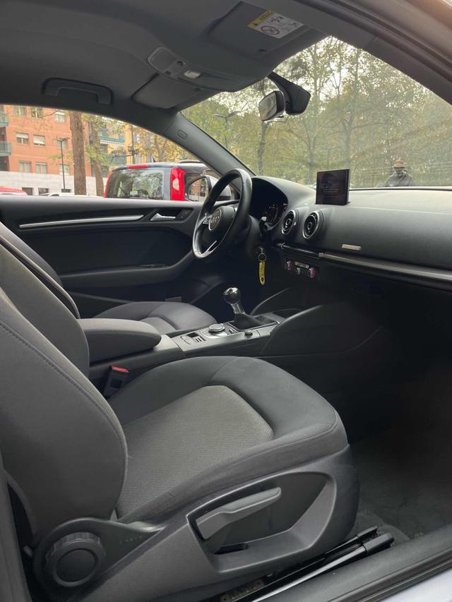 AUDI A3 1.6 TDI Business