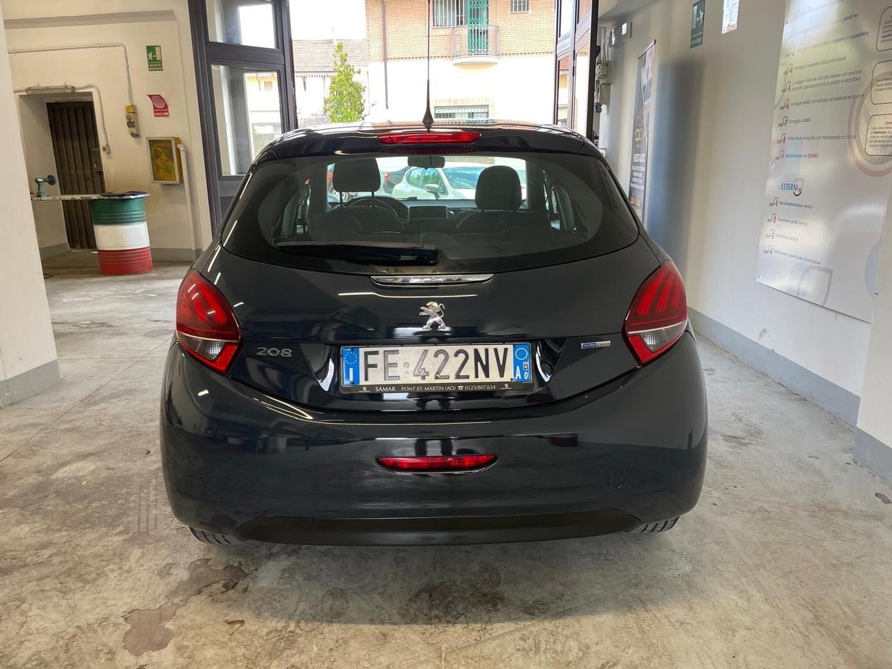 Peugeot 208 PureTech 82 5 porte Allure
