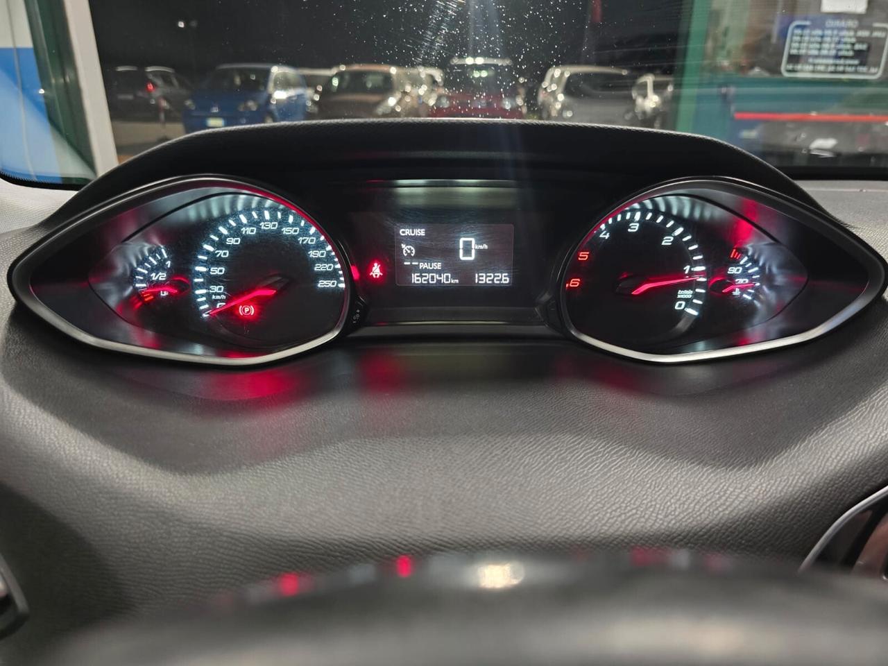 Peugeot 308 BlueHDi 120 S&S Business