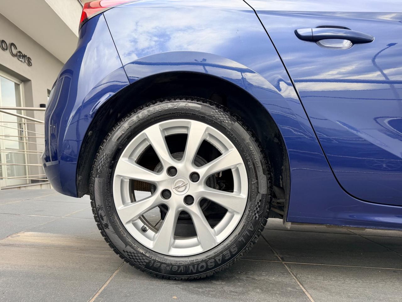 Opel Corsa 1.2 benzina 75cv per neopatentati