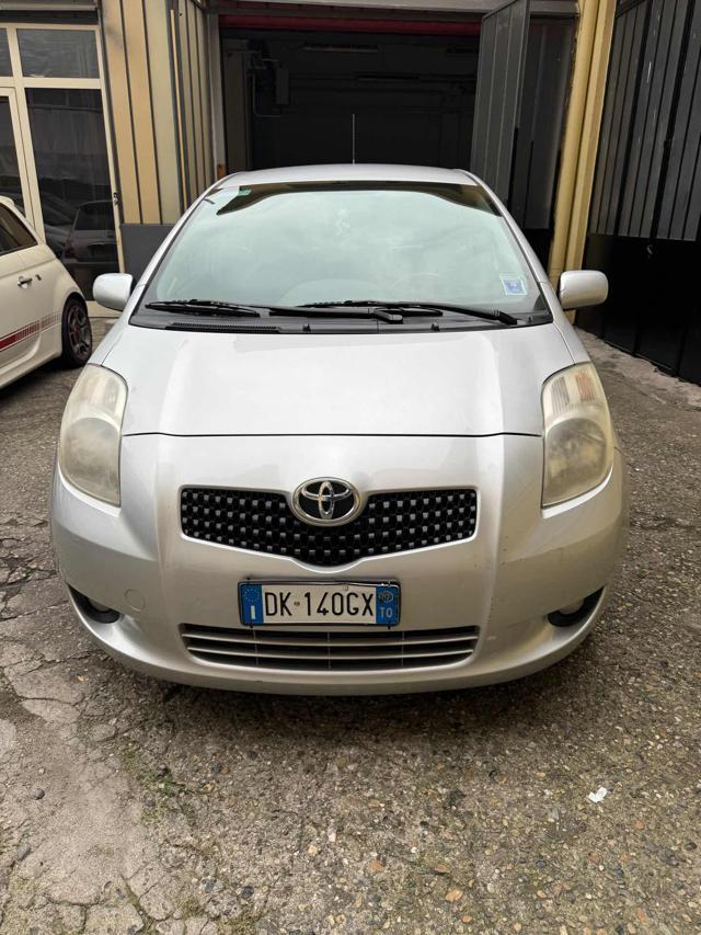 TOYOTA Yaris 1.4 D-4D 5 porte Sol
