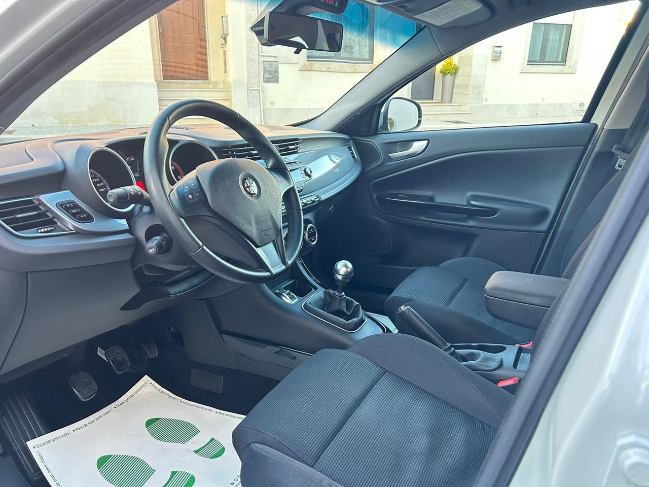 Alfa Giulietta 1.6 MJ 77Kw DISTINCTIVE Km123.-2013