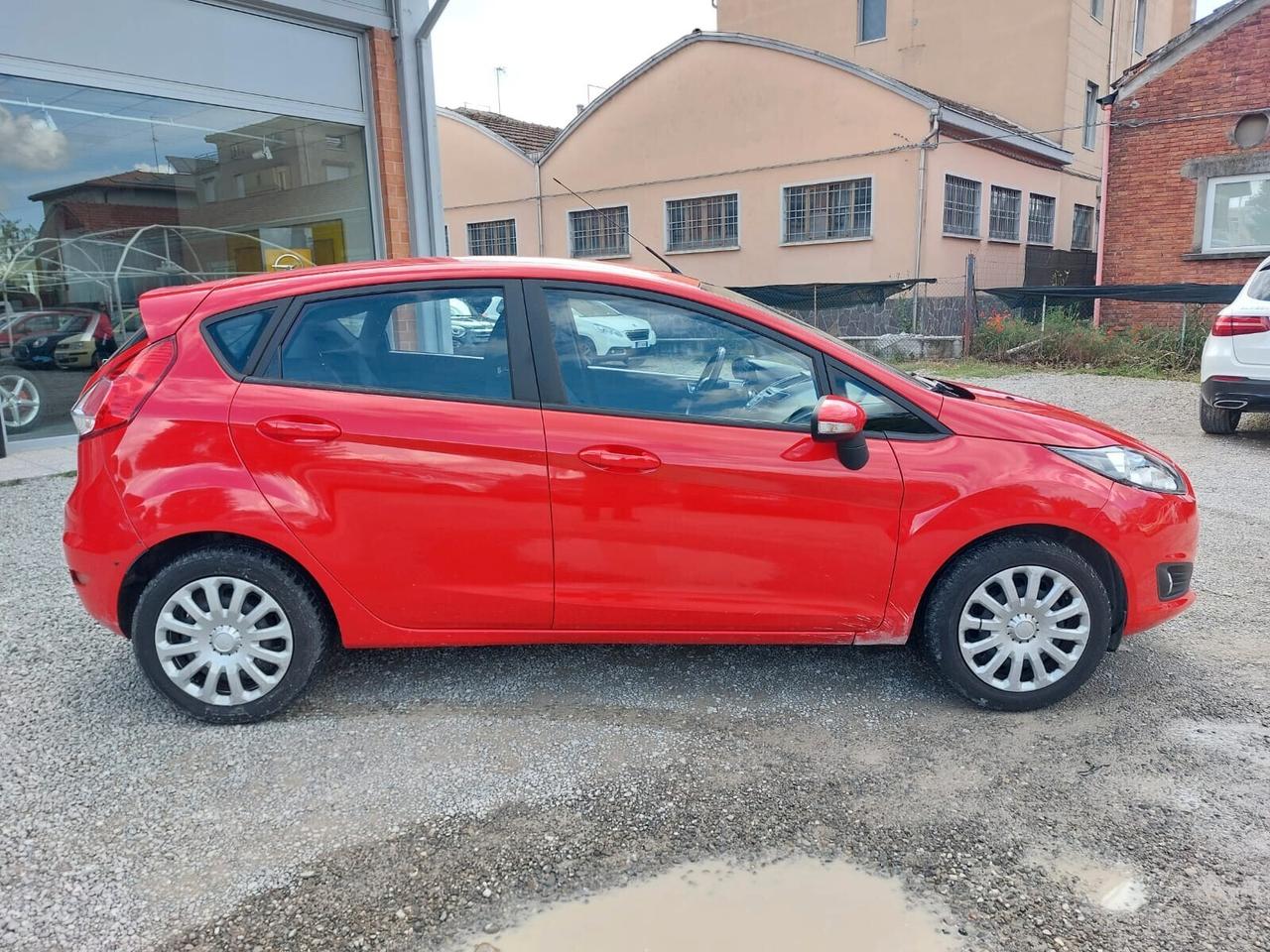 Ford Fiesta 1.4 5p. Bz.- GPL KM 105000 12 MESI GARANZIA
