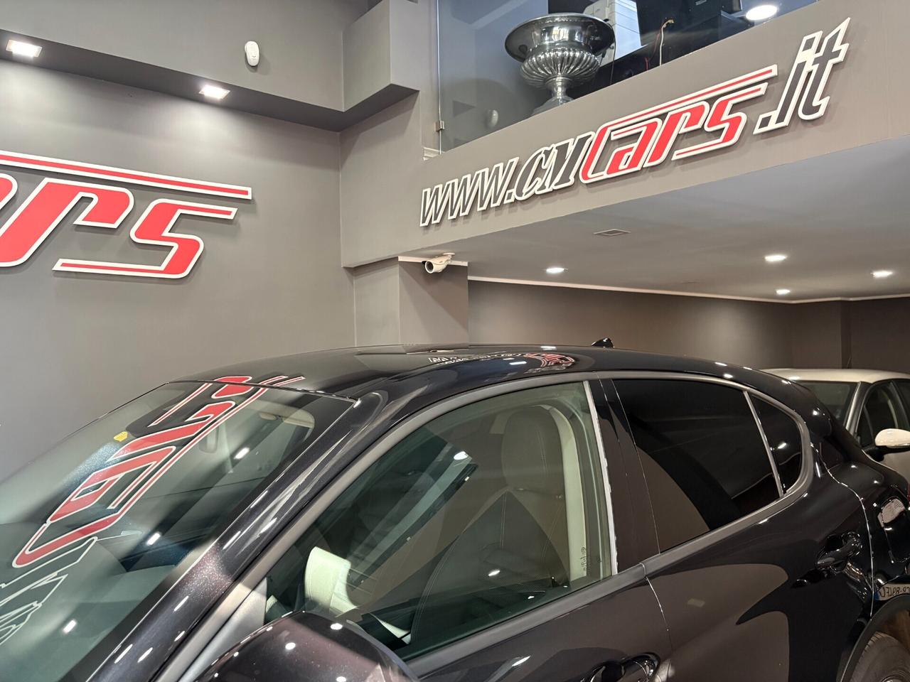 Alfa Romeo Stelvio 2.2 turbo diesel 160cv Auto RWD Business ITALIANA