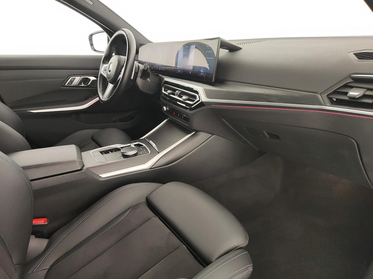 BMW 318d Touring mhev 48V MSport auto