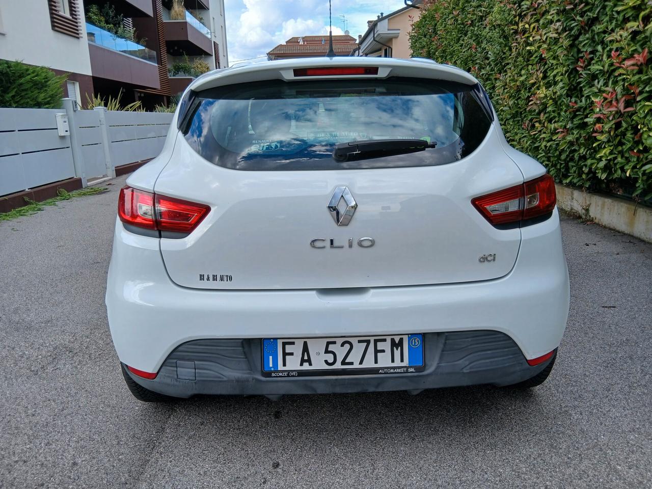 Renault Clio 1.5 dCi 8V 75CV 5 porte Wave tua a € 185 mese