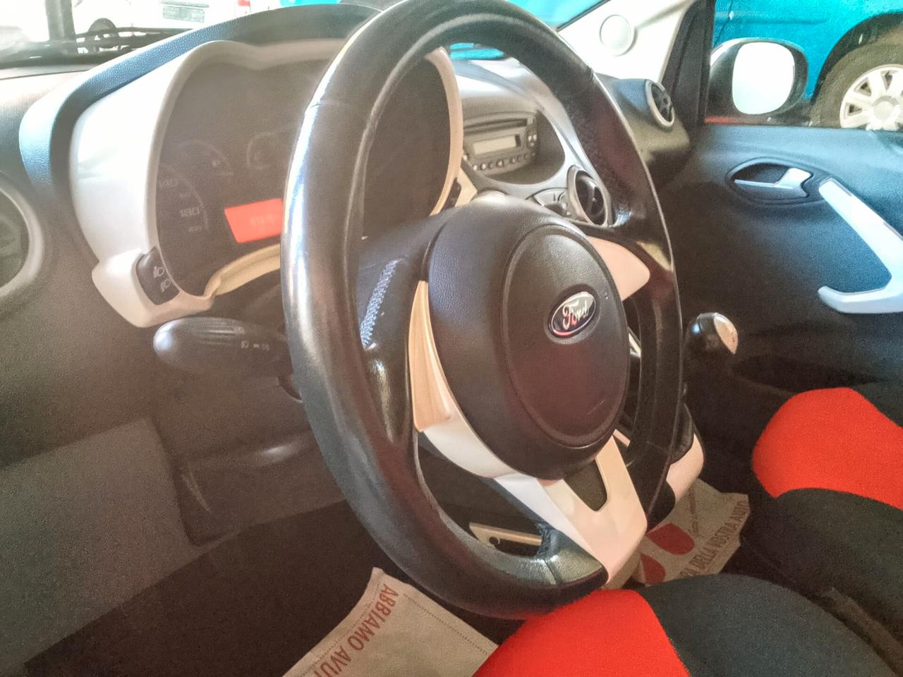 Ford Ka 1.2 8V 69CV Titanium