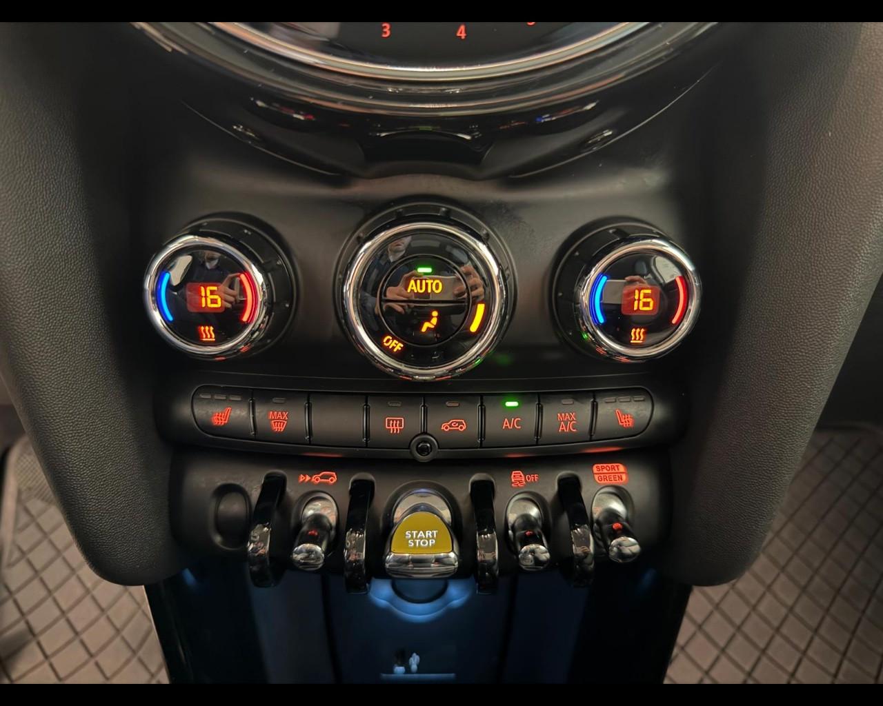 MINI Mini Full El. (F56) - Mini Cooper SE Yours