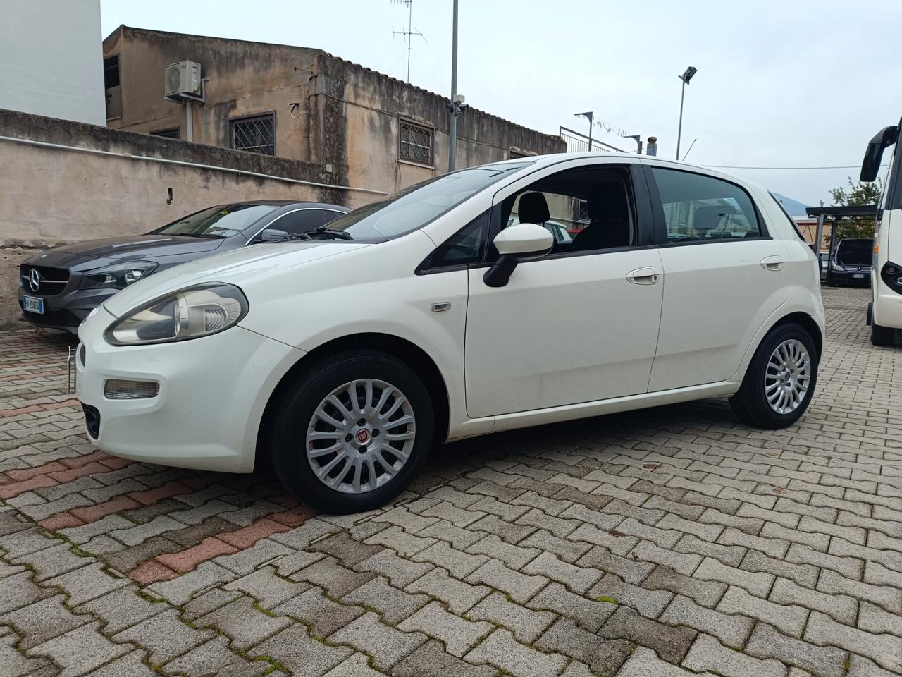 Fiat Punto 1.3 MJT II 75 CV 5 porte Street