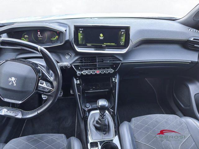 PEUGEOT 2008 PureTech 130 S&S GT