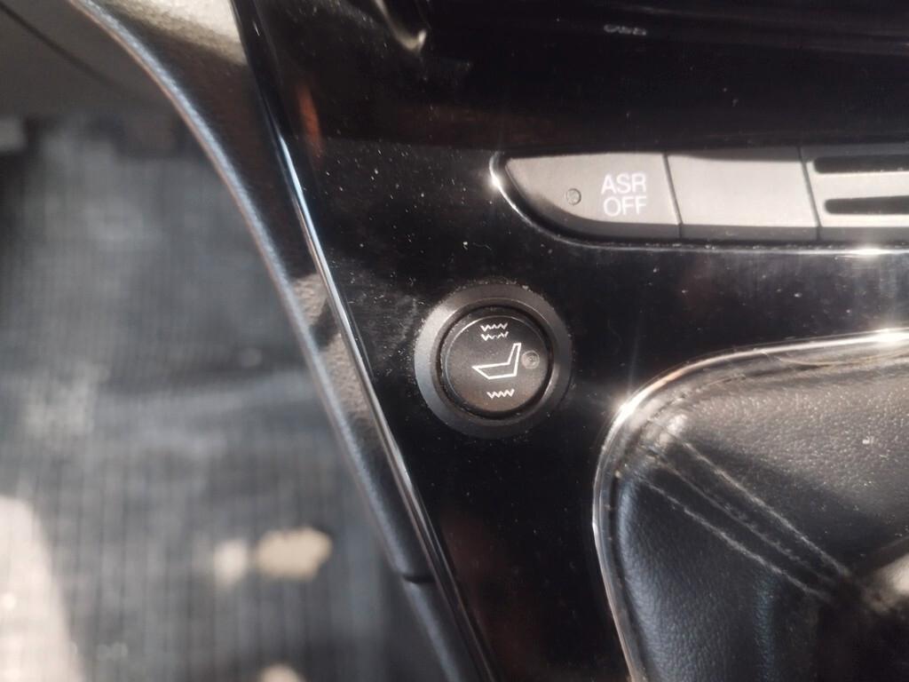 Lancia Ypsilon 1.2 69 CV 5 porte GPL Ecochic Silver può essere tua a 93,00 €/mese