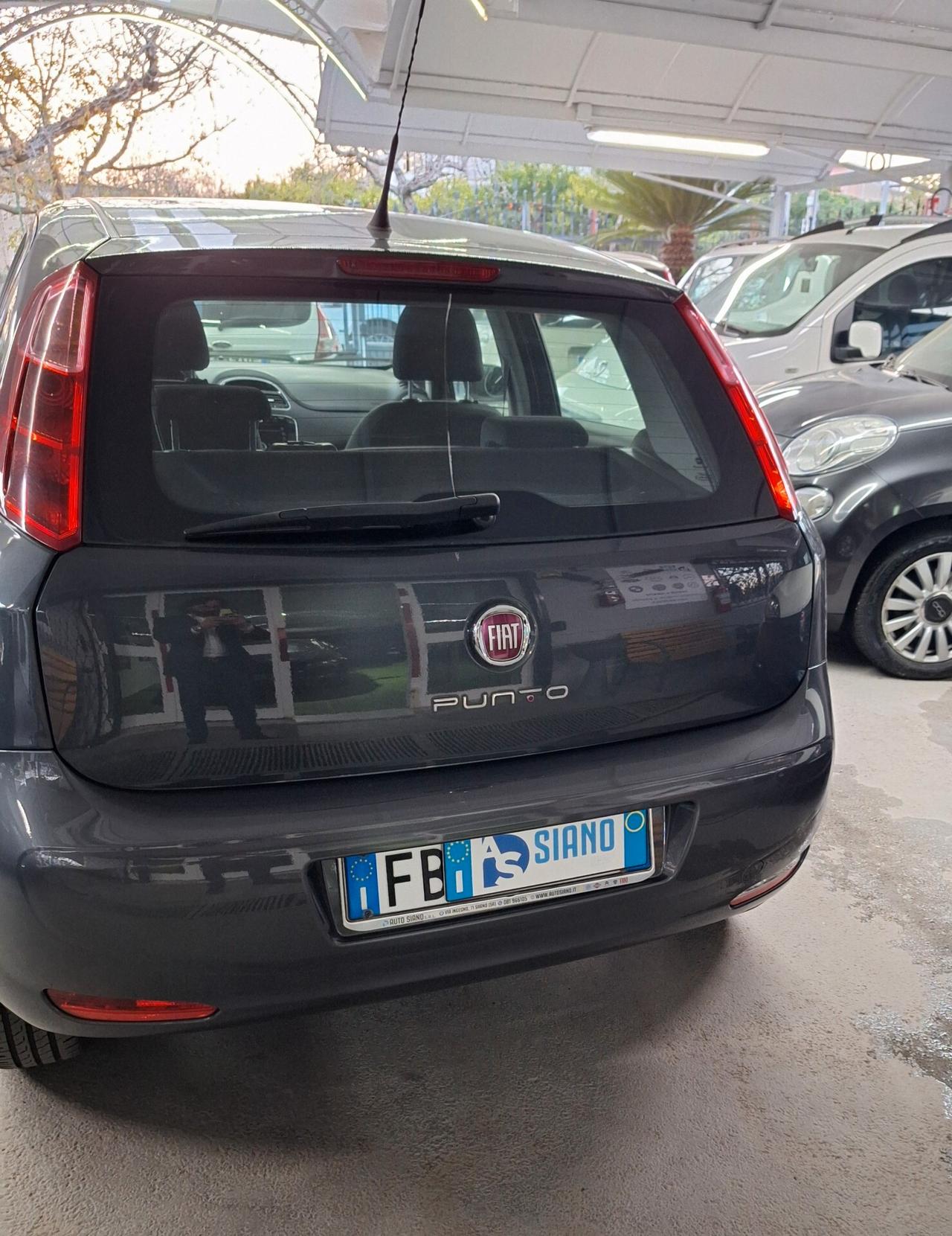 Fiat Punto Street 1.4 8V Natural Power Lounge