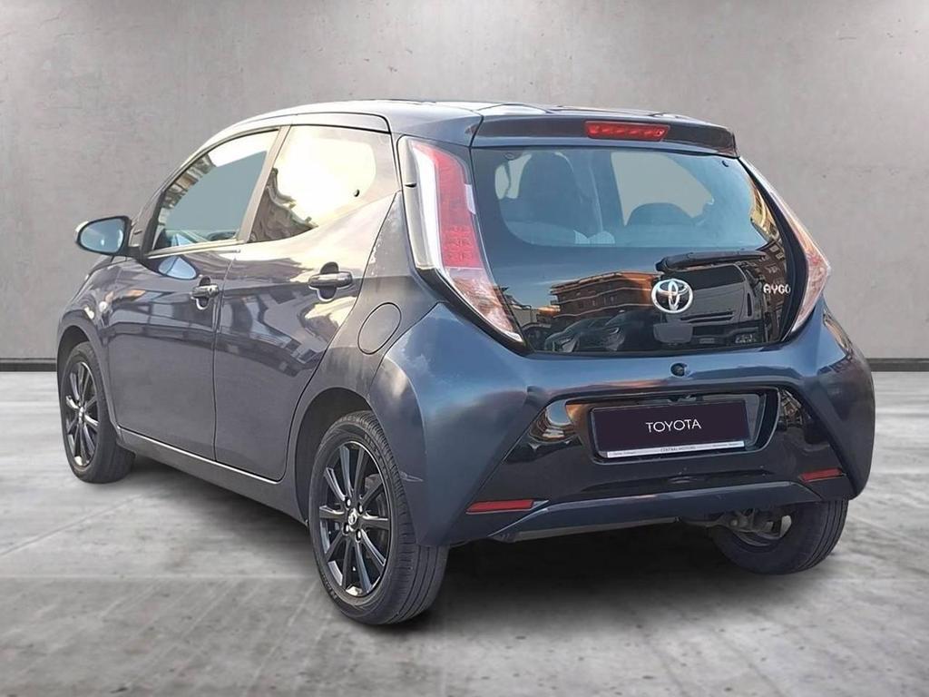 Toyota Aygo 5 Porte 1.0 VVT-i x-play