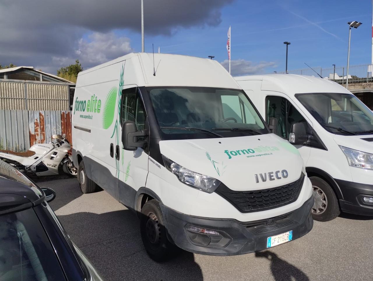 Iveco Daily 35S12DV CRV 2.3 HPT PM-TM-DC 5p. Furgone