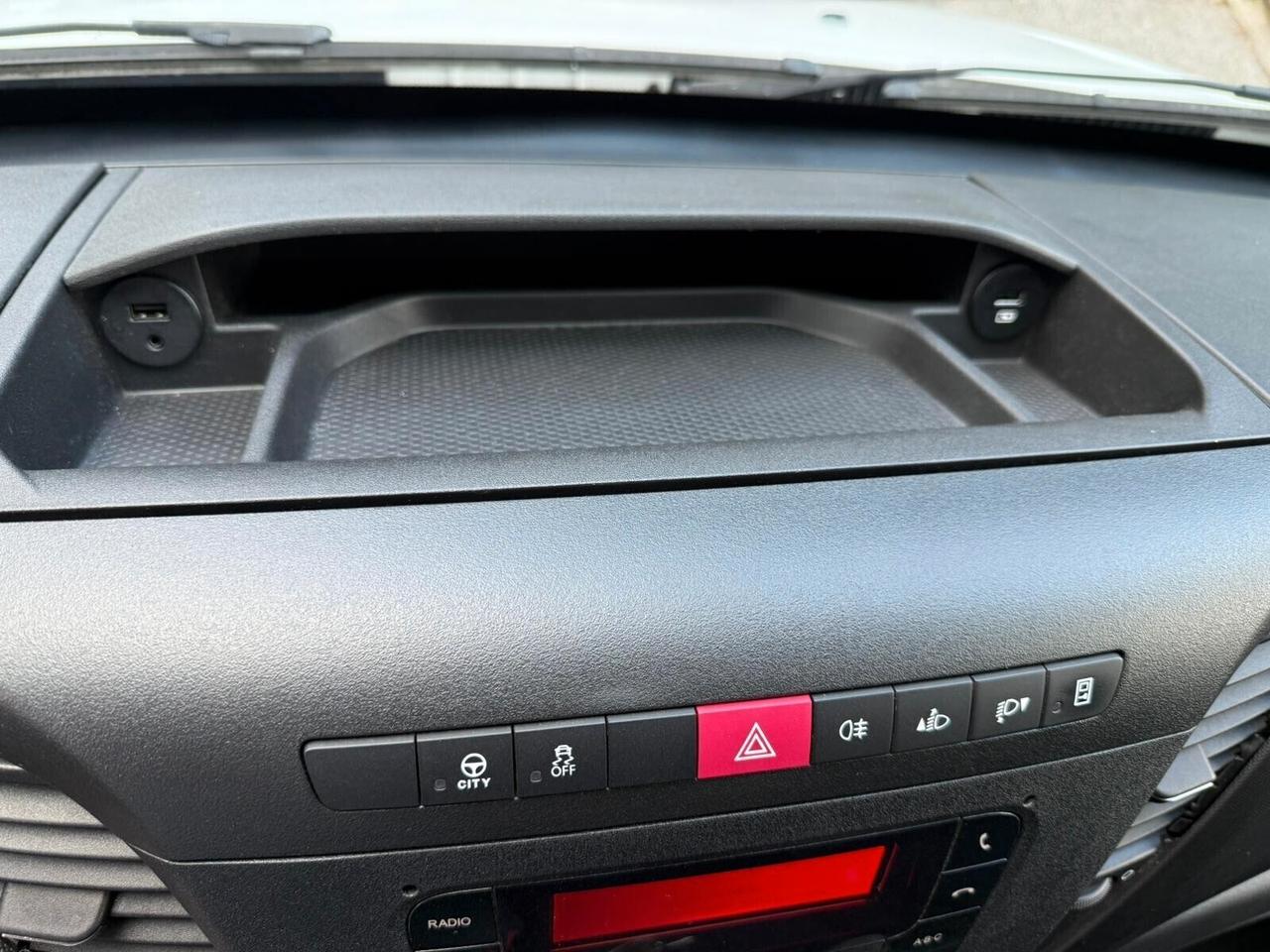 IVECO DAILY 35S14 LH2 PASSO 3520 UNICO PROPRIETARIO