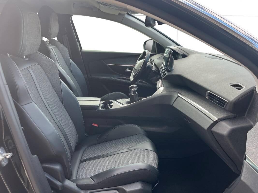 Peugeot 3008 II 1.5 bluehdi Allure Pack s&s 130cv