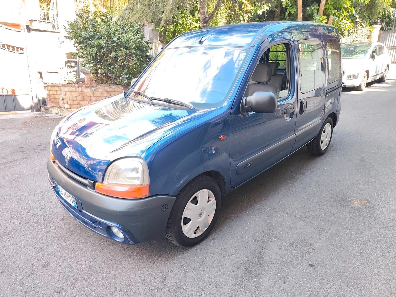 Renault Kangoo 1.5 dCi 82cv Leggi