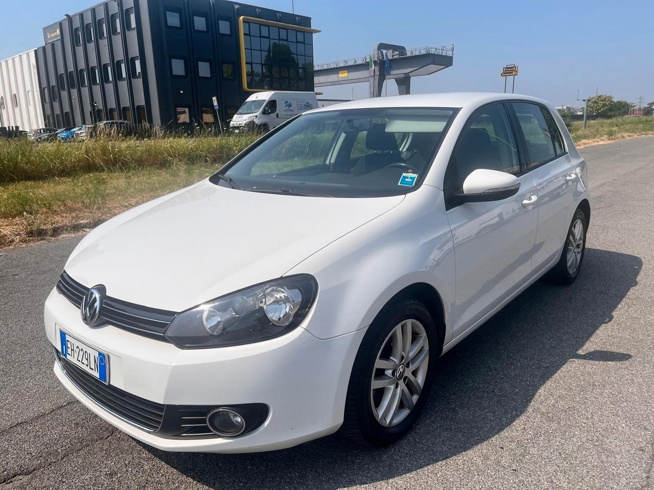 Volkswagen Golf 1.6 TDI DPF 5p.