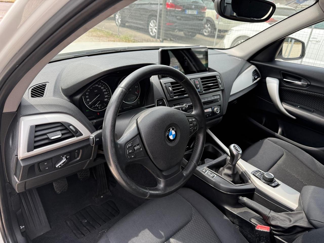 Bmw 114 114d 5p. Unique