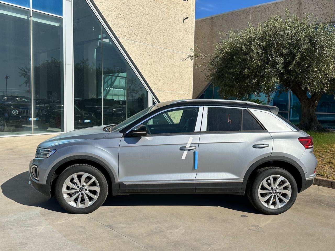 Volkswagen T-Roc 1.0 tsi Style possibilità noleggio no scoring