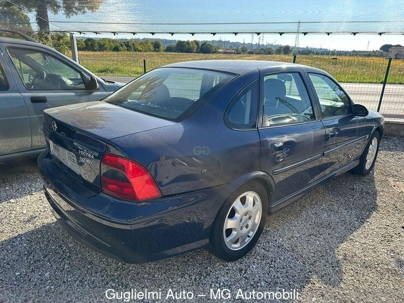 Opel Vectra Vectra 2.0i 16V cat 5 porte CD 100