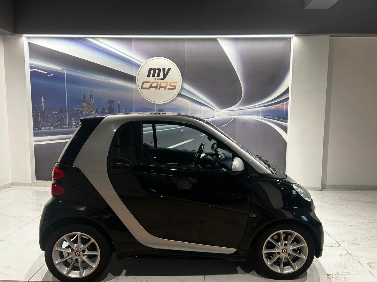 Smart ForTwo 1000 52 kW MHD coupé passion