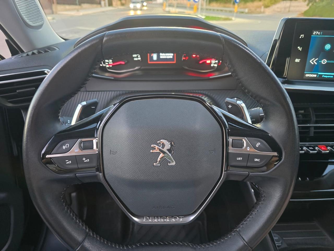 Peugeot 2008 BlueHDi 130 S&S EAT8 Allure