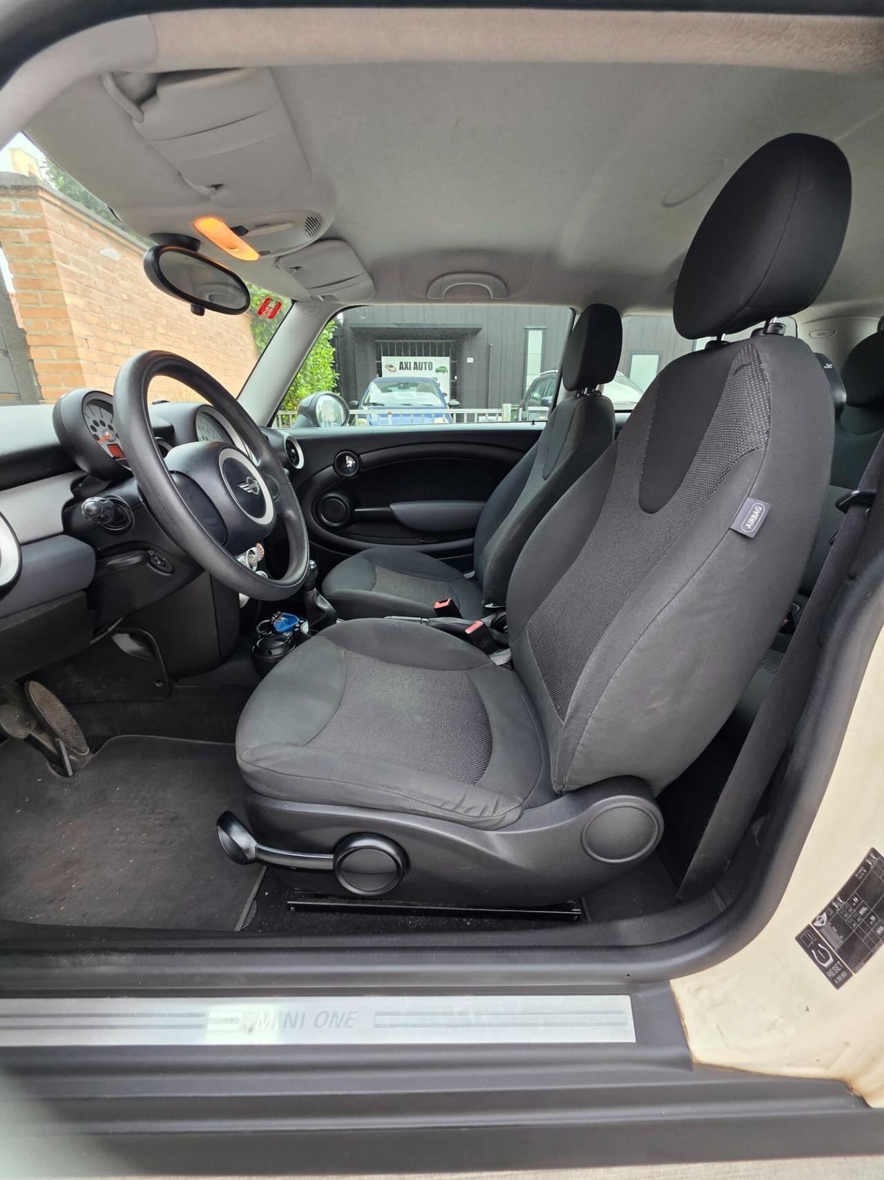 Mini 1.4 benzină Gpl One neopatentati