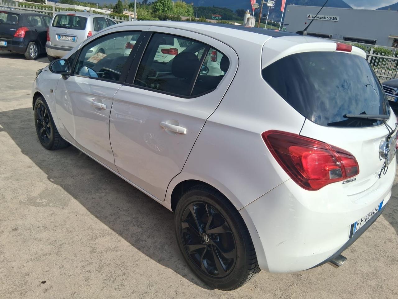 Opel Corsa 1.2 5 porte