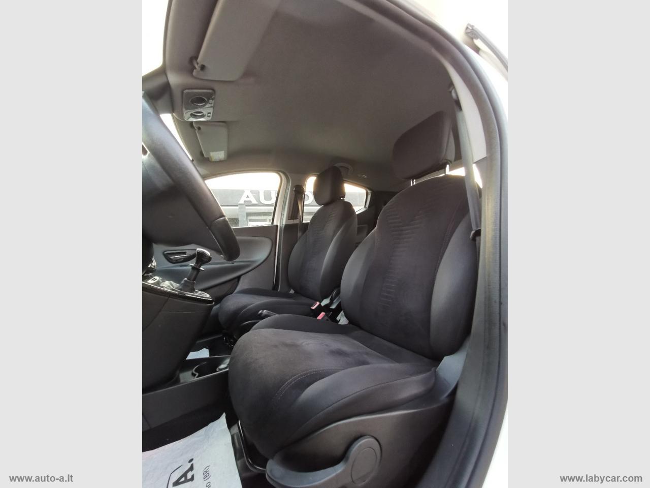 LANCIA Ypsilon 1.2 69 CV 5p. Platinum