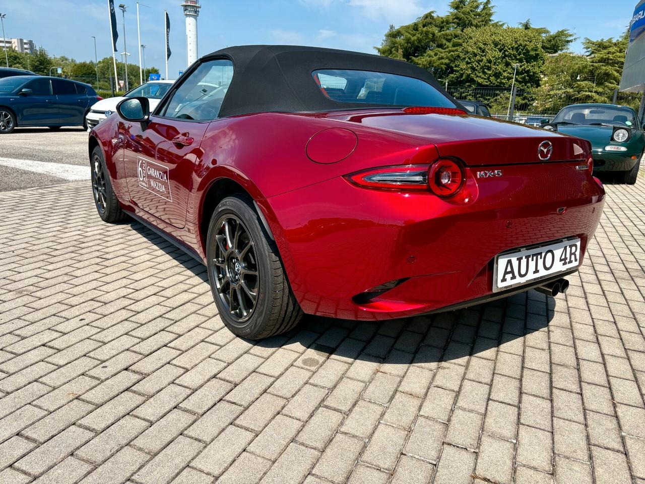Mazda MX-5 1.5L Skyactiv-G Homura