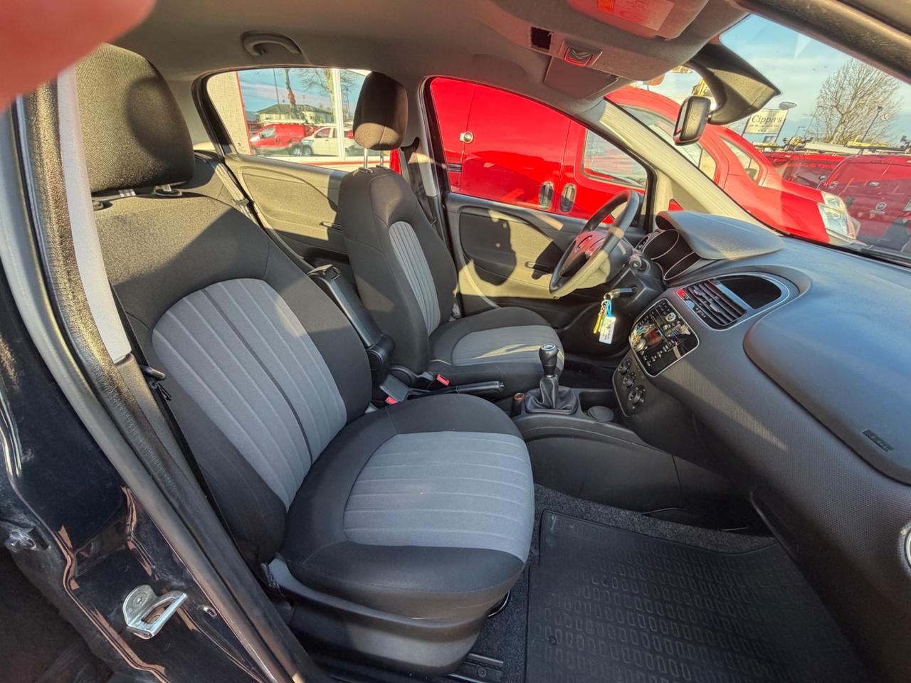 Fiat Punto 1.3 MJT NEOPATENTATI