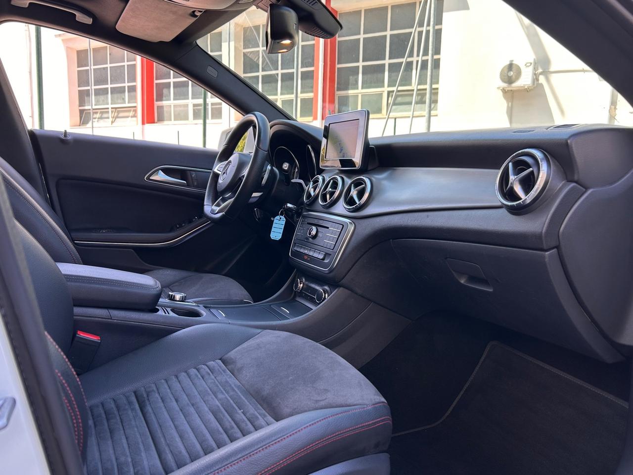 Mercedes-benz CLA 200 AMG