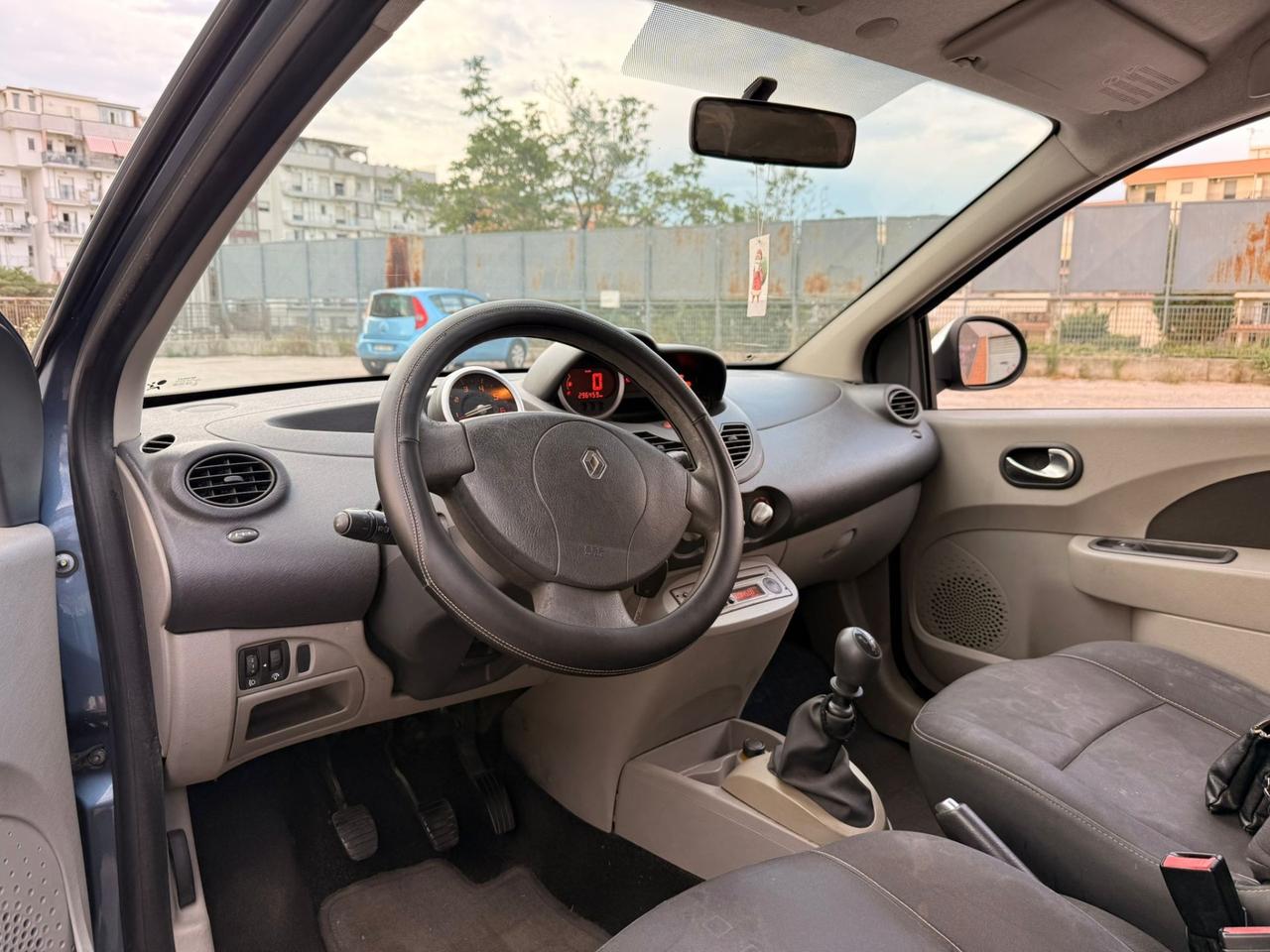 Renault Twingo 1.2 8V