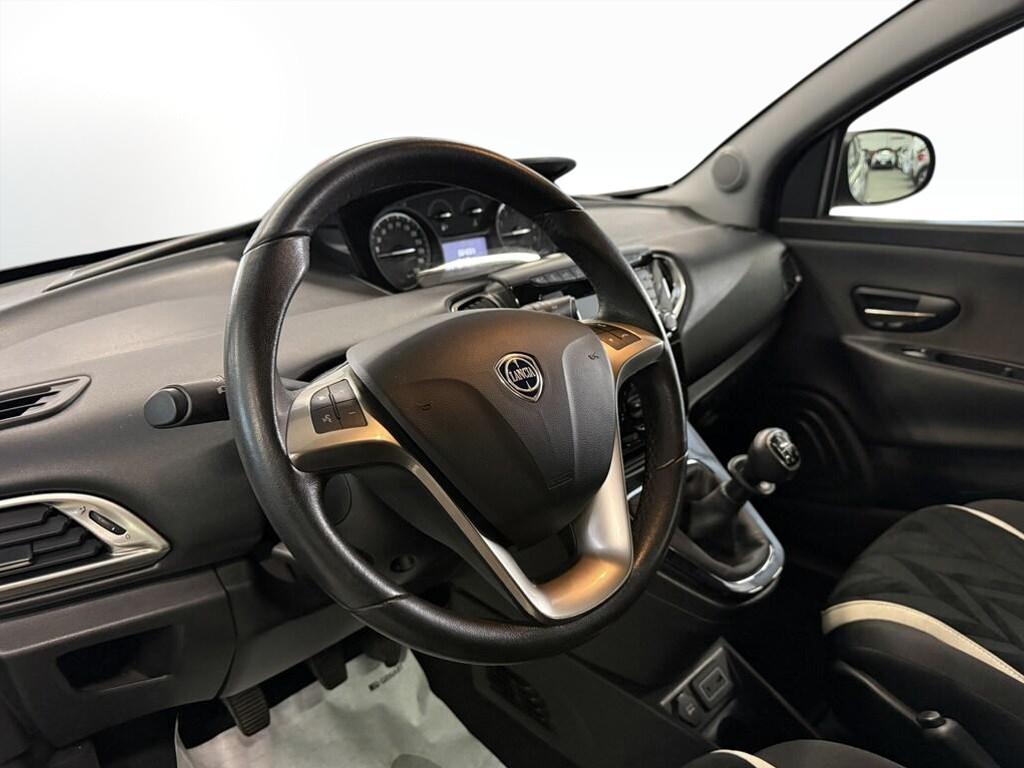 Lancia Ypsilon 5 Porte 1.2 Gold