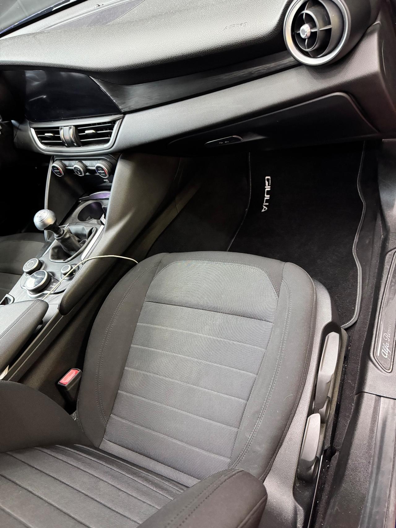 Alfa Romeo Giulia 2.2 super 150 cv