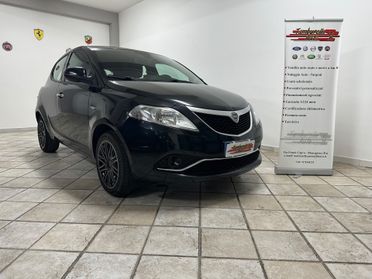 LANCIA Ypsilon 1.2 (69) Platinum 2011