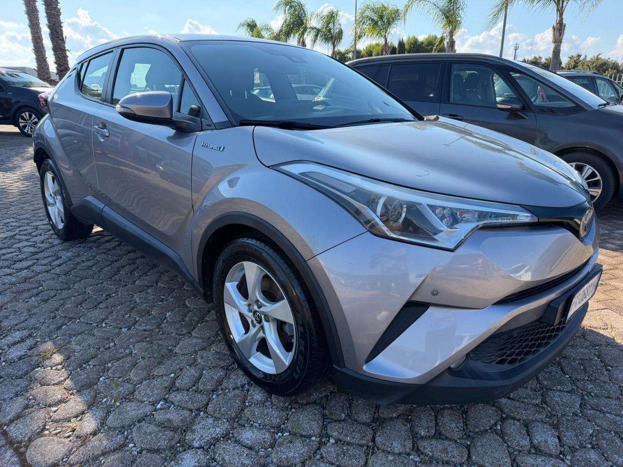 Toyota C-HR 1.8 Hybrid E-CVT Business