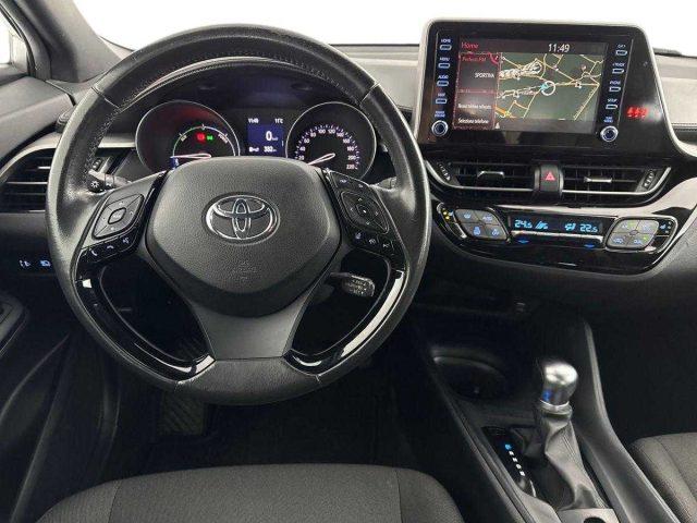 TOYOTA C-HR 1.8 Hybrid E-CVT Business
