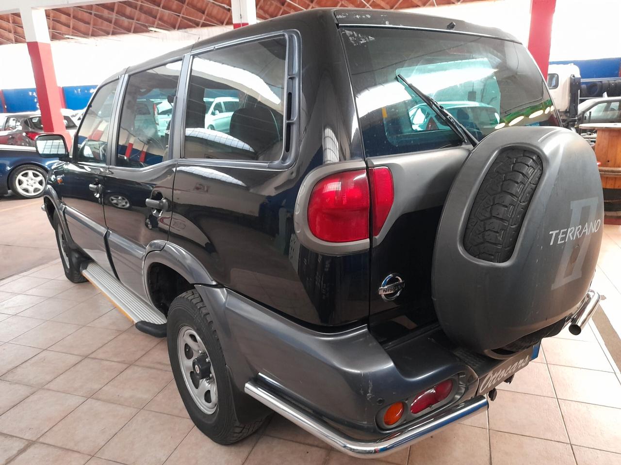 Nissan Terrano II 3.0 DiT 5P. Station Wagon. Hard Top Sport