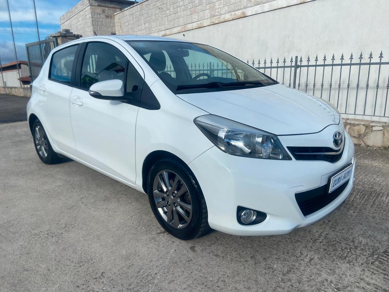 Toyota Yaris 1.4 D-4D 5 porte Lounge