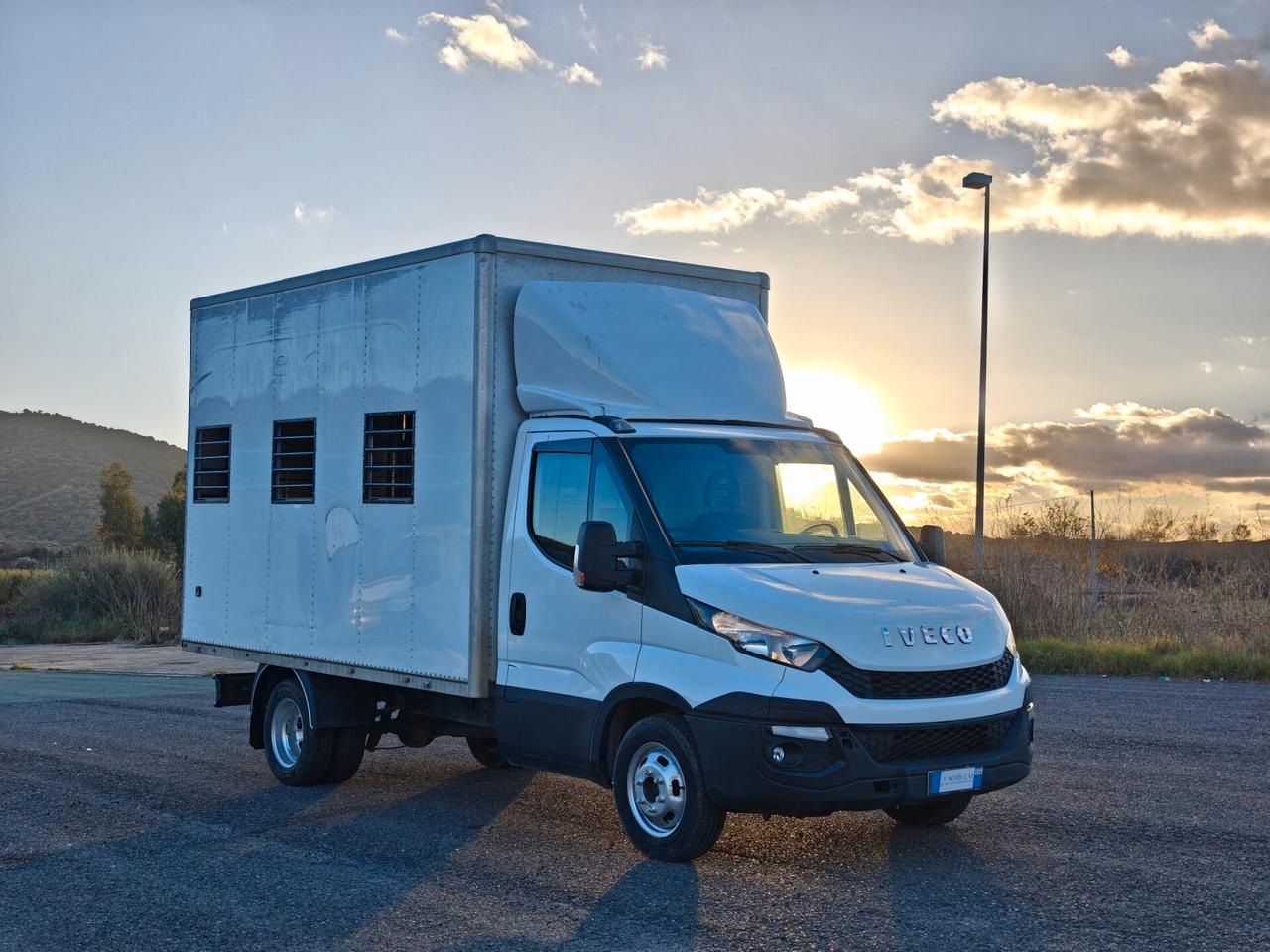 IVECO DAILY 35C13 2.3 ALLESTIMENTO TRASPORTO ANIMALI