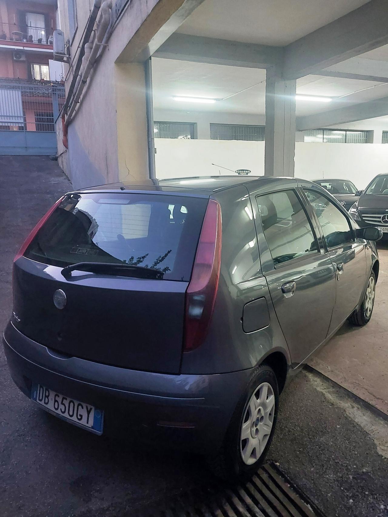 FIAT PUNTO 1.2 5P DYNAM.03/2006