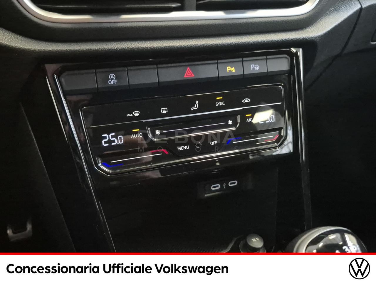 Volkswagen T-Roc 1.0 tsi r-line 110cv