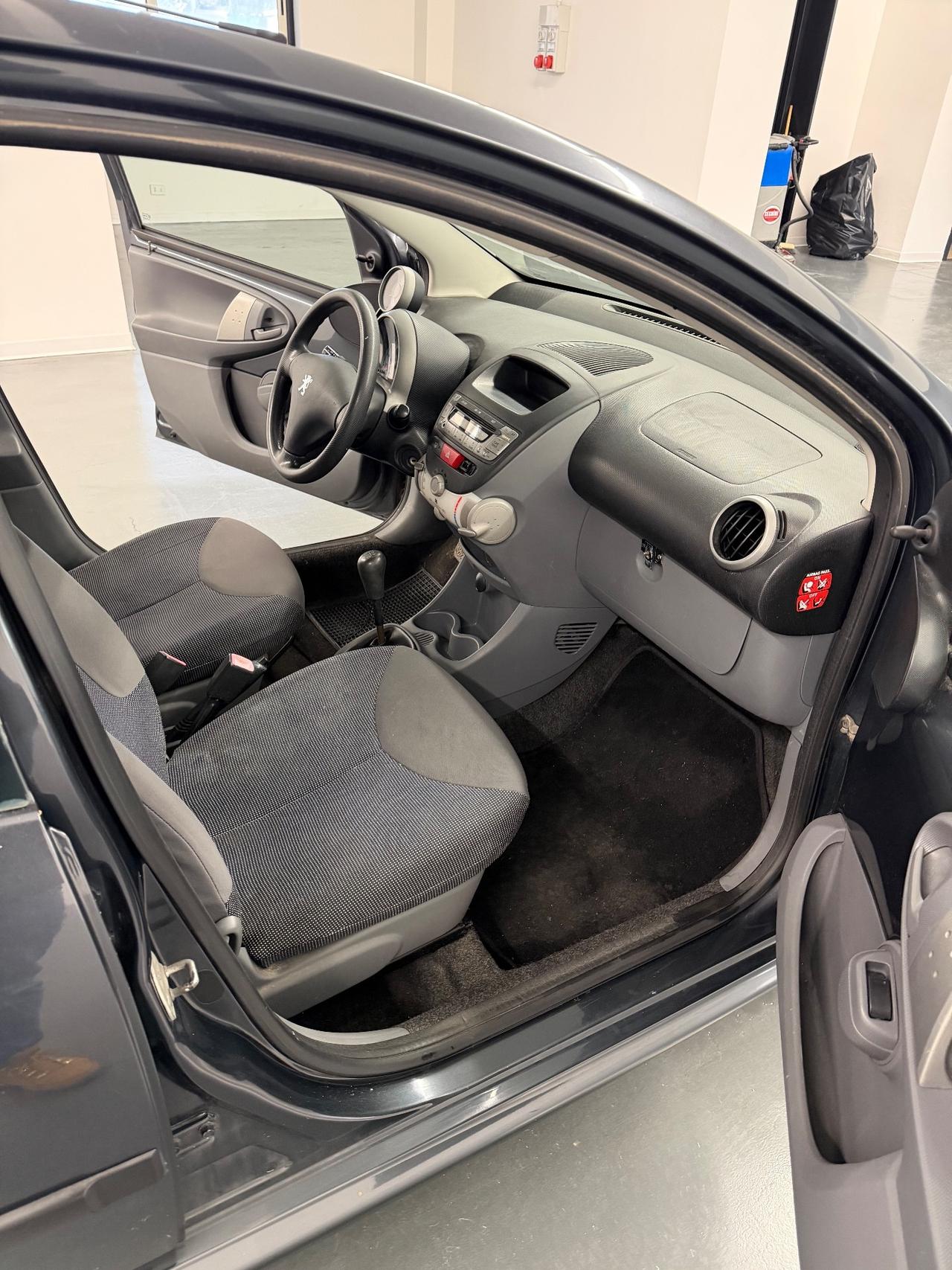 Peugeot 107 1.4 HDi 5p. Plaisir